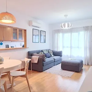 https://bela-vista-prime-flat-with-garage.hotels-lisbon-portugal.com