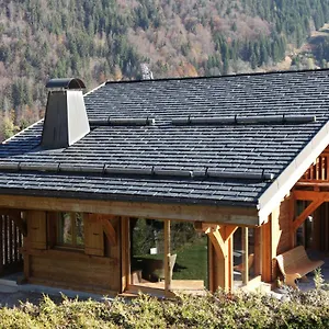 https://l-aube-claire.hotels-rhonealpes.com