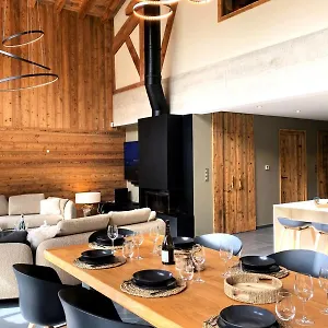 https://chalet-le-flocon-chalets-pour-14-personnes-644.hotels-rhonealpes.com